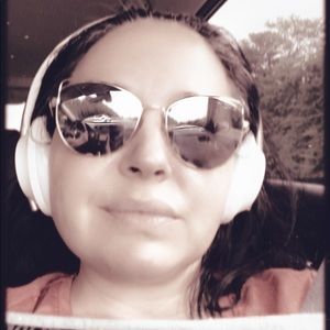 Meet your Posher, Jenny